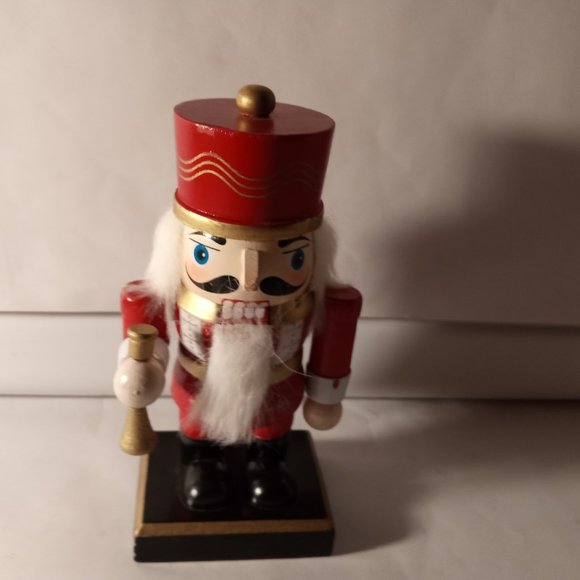 RED & BLACK Nutcracker 6-1/2" Christmas WOODEN Nutcracker DECOR - Picture 9 of 9